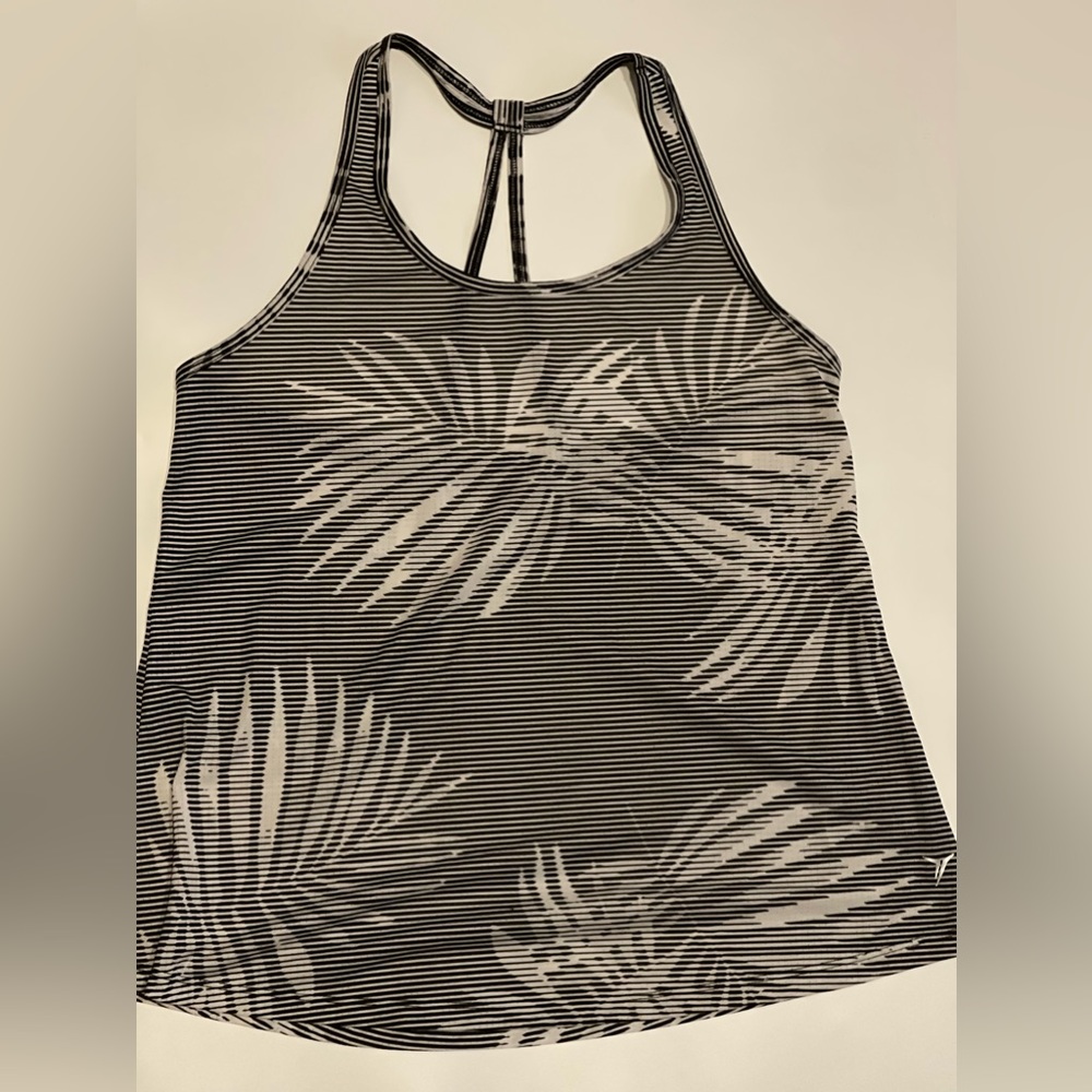 Old Navy Active GO-DRY shirt